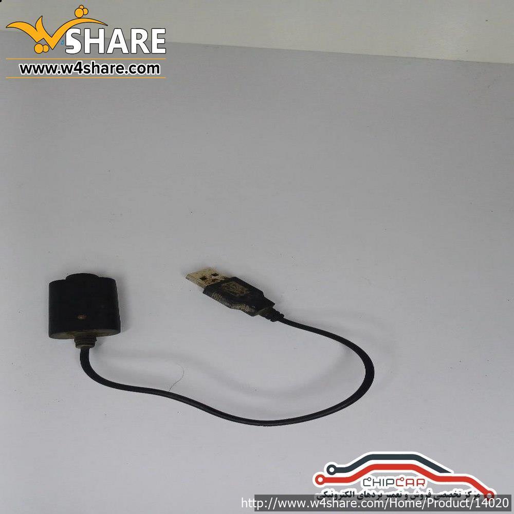 رابط USB کوچک با مبدل شارژ یا اتصال‌دهنده..