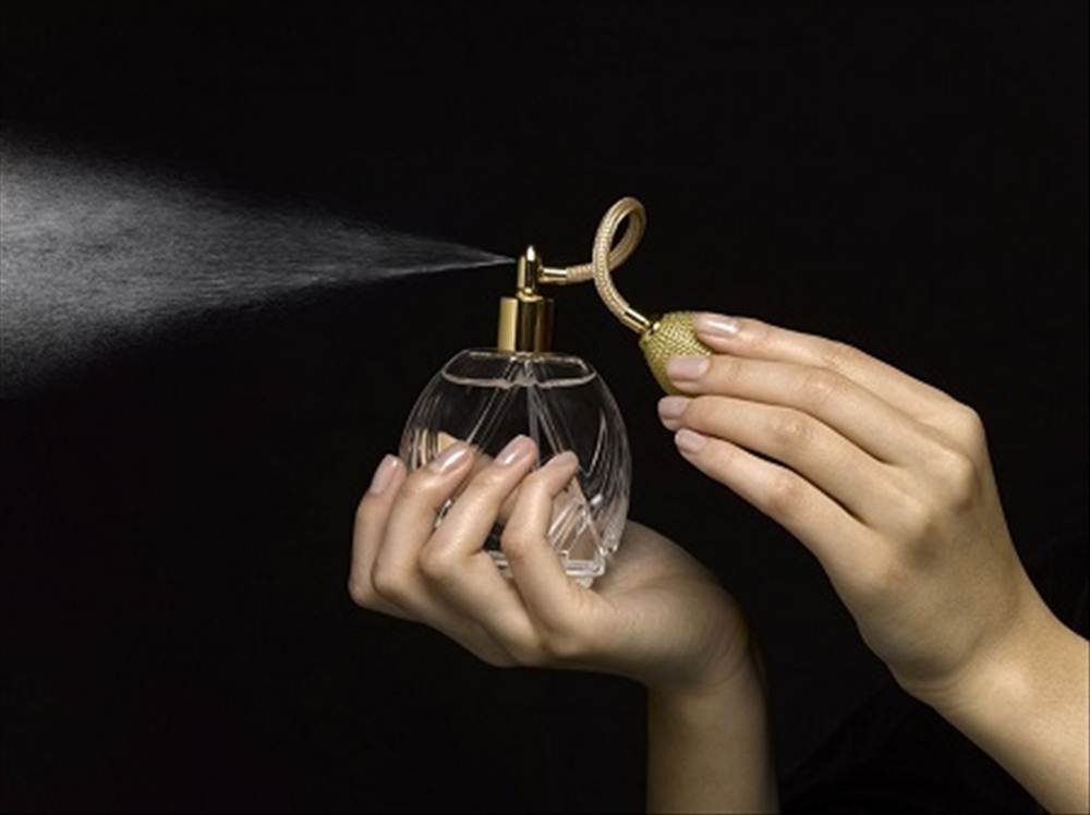 عطریات دانشجو