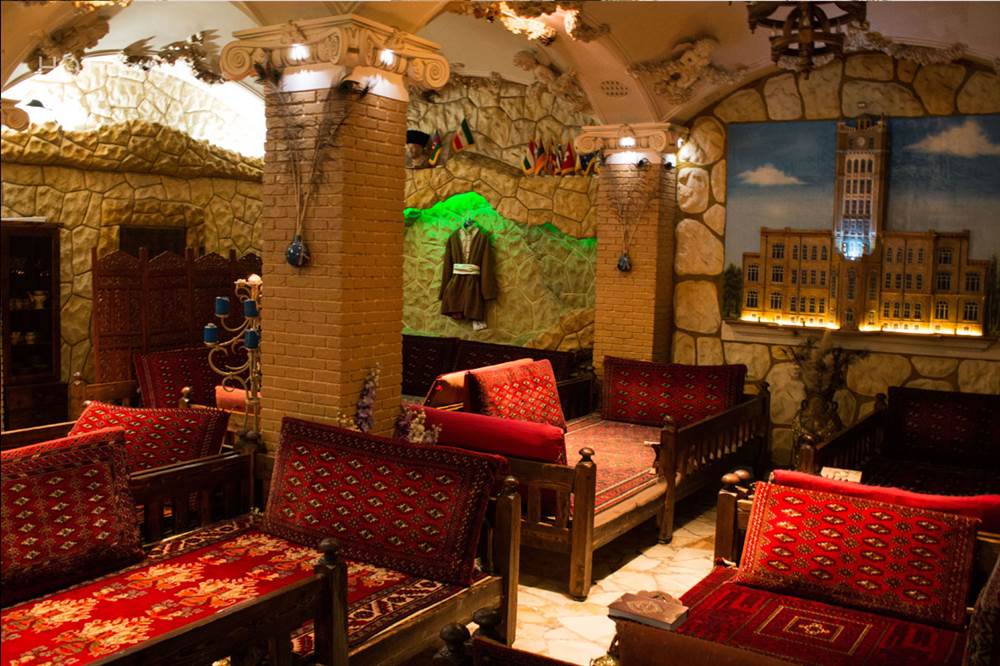 قهوه خانه فاخری