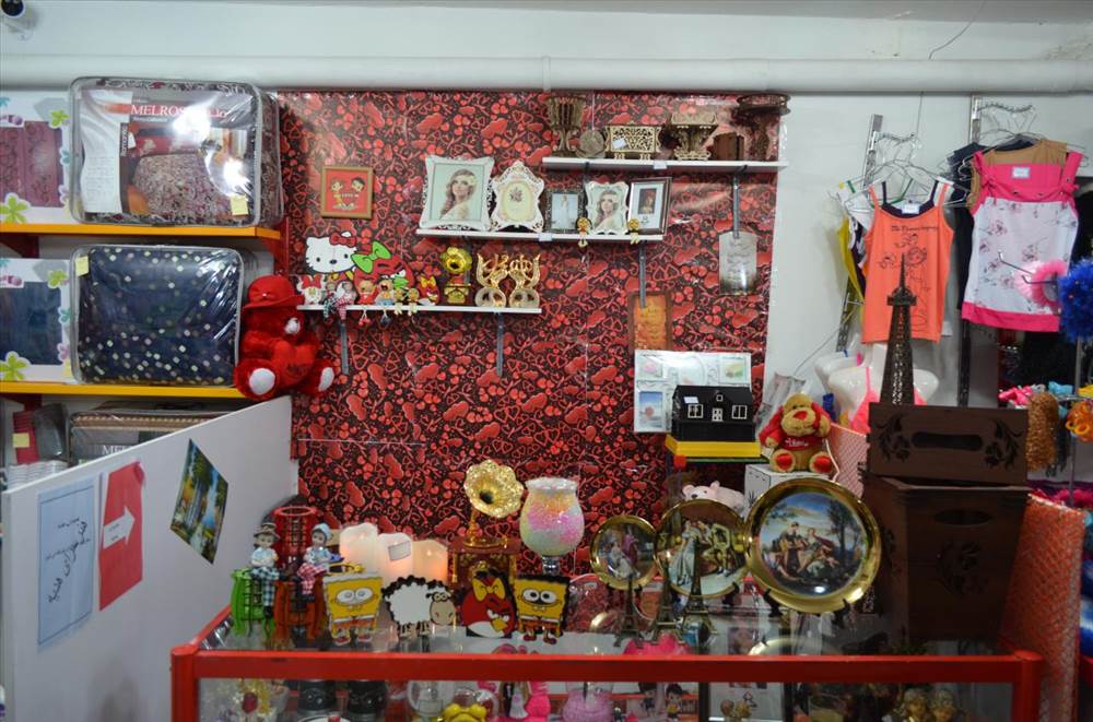 آسان خرید غرفه 13- هنرسرای هدیه